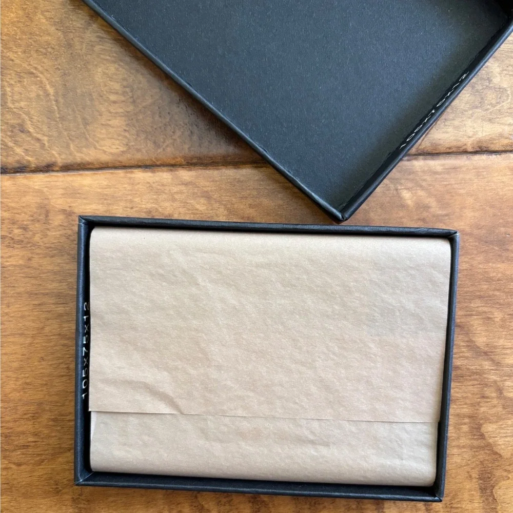 Hugo Boss Jinko Card Holder Black Leather Wallet 50536095 NIB